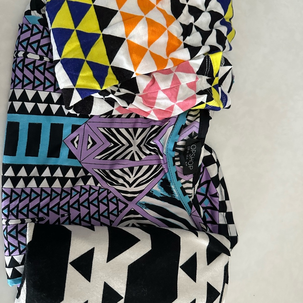 3 Geometric Patterned Dressed